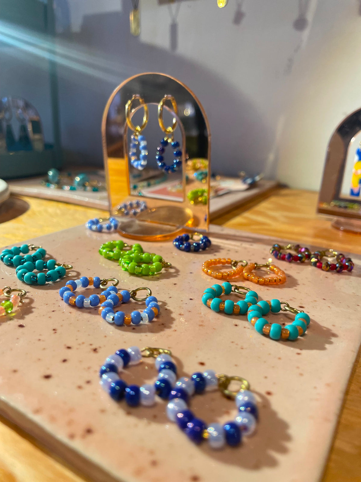 Ohrring Charm aus Perlen