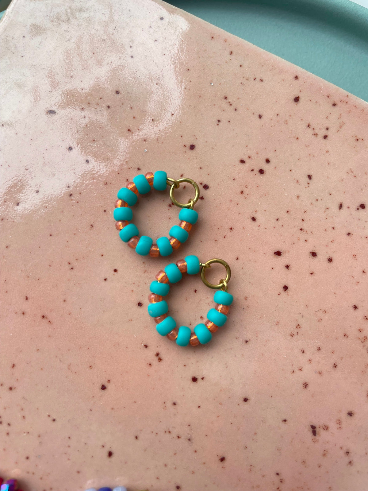 Ohrring Charm aus Perlen