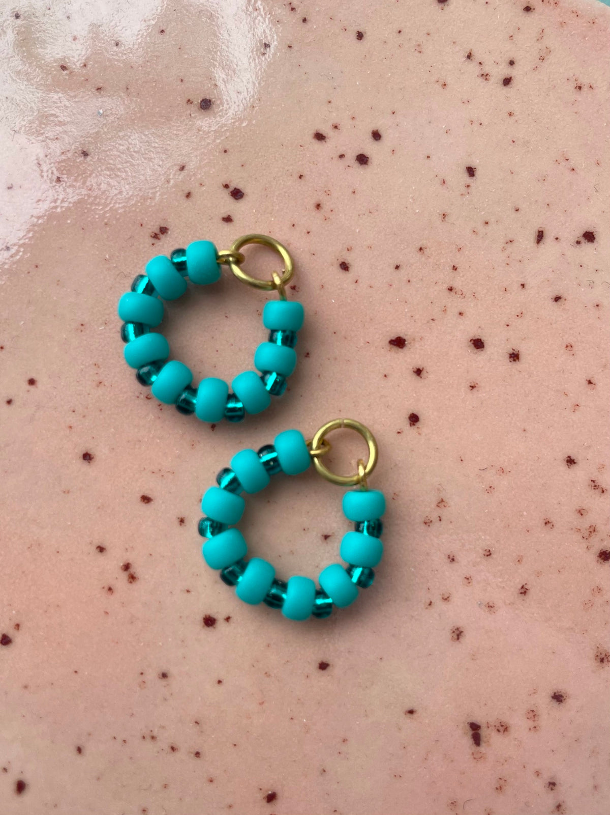 Ohrring Charm aus Perlen